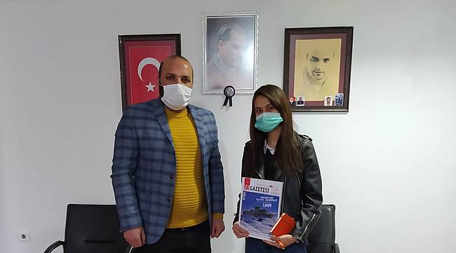 Seval Şahar’ın sorularını cevaplayan Hikmetullah Yetkin'le Gazetecilik
