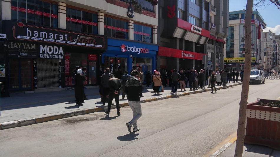 Vanhaber - Van gazetesi - YASAKTAN SONRASI VAN HINCA HINÇ DOLDU