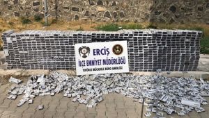 Van'da Yüklü Miktarda Kaçak Sigara Ele Geçirildi