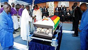 ÇELİK TABUTLA GÖMÜLEN LİDER