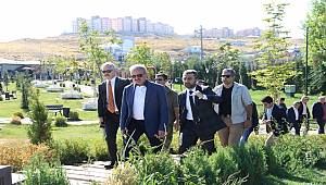 Edremit, Valileri Büyüledi