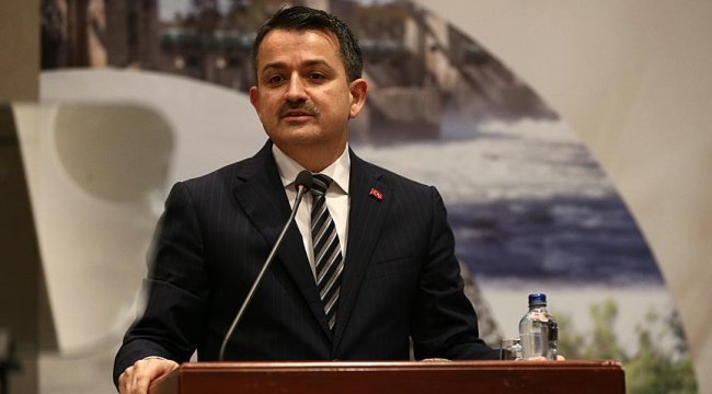 Şentop ve Pakdemirli yerli ve milli elektrikli traktörü test etti