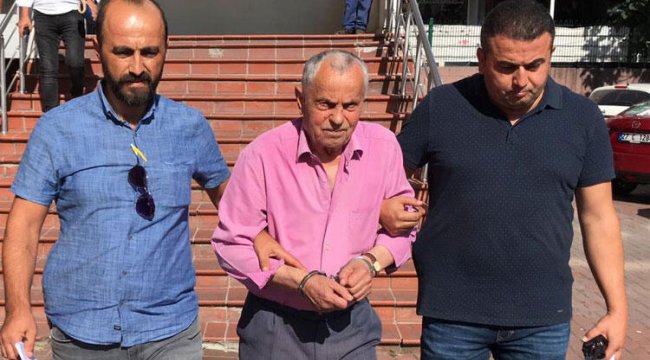 YAŞINDAN UTANMADI. ÇOCUKLARA PARA VERİP CİNSEL...