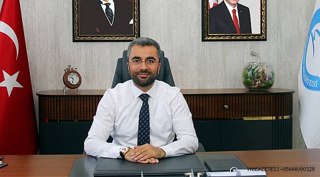Bu Ağaçlar Depremi Temsil Ediyor
