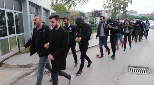 'Hacker'lar bin kişinin banka hesabını ele geçirmiş