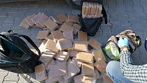 Sırt çantalarından 55 kilo eroin çıktı