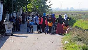 Geri gelen kamyonetin altında kalan çocuk öldü