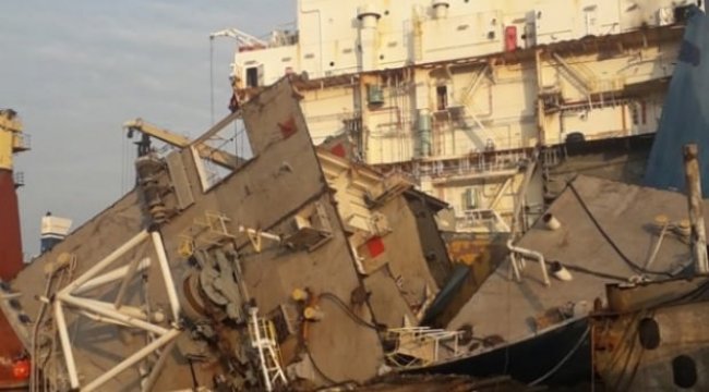 Hurdaya ayrılan gemiden kaçak akaryakıt çıktı