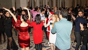 İRANLILAR ÖZGÜRLÜĞÜ TÜRKİYE'DE BULUYORLAR