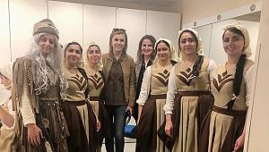 Tuşba Kent Tiyatrosu İstanbul’da seyirci ile buluştu