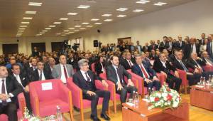 BAKAN ALBAYRAK, VAN'A MÜJDE ÜSTÜNE MÜJDE YAĞDIRDI