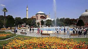 İstanbul'a 10 ayda 12 milyon 690 bin yabancı turist geldi
