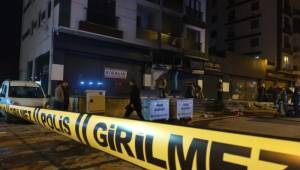 Pendik'te Avize dükkanında korkutan yangın