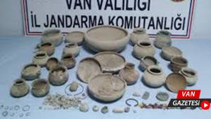 VAN'DA ÇOK SAYIDA TARİHİ ESER ELE GEÇİRİLDİ