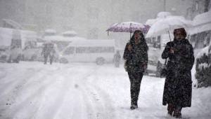 Van'da o ilçelerde okullara 1 gün ara verildi