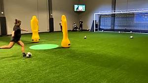 6 aylık hamile futbolcunun antrenmanı sosyal medyanın gündemine oturdu