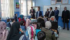 BAŞKAN ASLAN ÖĞRENCİLERİ YALNIZ BIRAKMADI