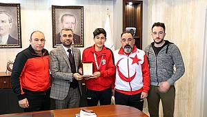 Şampiyon boksörden Başkan Say teşekkür ziyareti