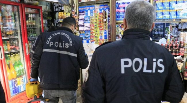 TABANCAYLA KIZ KARDEŞİNİ KORKUTACAKKEN KENDİSİNİ VURDU