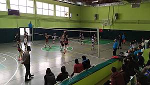 VAN'DA VOLEYBOL SULTANLARI 2. SIRAYA YERLEŞTİ