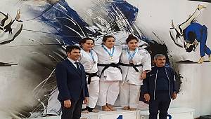 Onlar Judo Yaptılar Vanlıların Göğsü Kabardı