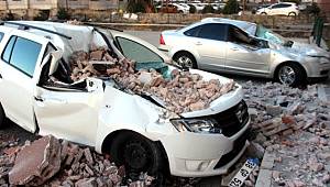 Türkiye'de Şimdi de Rüzgar Felaketi Meydana Geldi