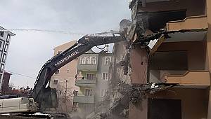 Vanhaber - Van'da bina yıkıldı ve o görüntüler yürekleri parçaladı