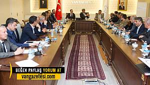 Son dakika Vanhaber - Van Valiliğinde Koronavirüs Toplantısı
