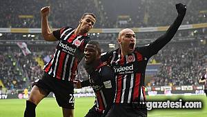 Goller havada uçtu - Eintracht Frankfurt sahasında Freiburg'u ağırladı