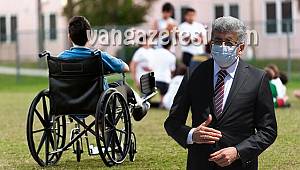 Van Valisinden Engeliler haftası Mesajı