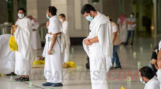 Hac Adaylarına maske ve sosyal mesafe zorunluluğu