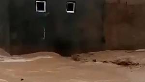Van haber - Van'ın bu ilçesinde sel felaketi - Sel evlere zarar verdi - Videolu