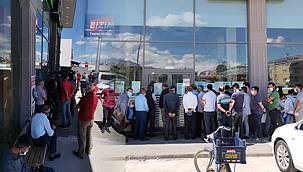 Van'da endişelendiren doğal gaz kuyruğu - O görüntülere tepki