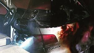Van'da Lüks Araç Alev Alev Yandı - Özel Haber