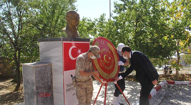 Başkale Kaymakamı Gaziler Günü töreni