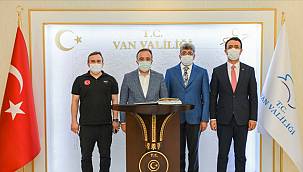 İçişleri Bakan Yardımcısı İsmail Çataklı Van’da