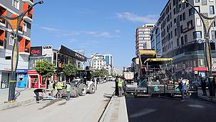 Hacıbekir Caddesi’nin ikinci etabında asfalt çalışmaları başlandı