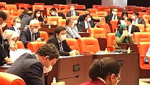 Siyaset Dünyasında Covid-19 Vakaları Arttı