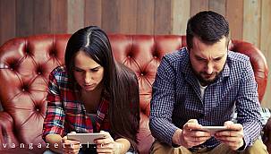 Pandemi çiftler arasında problemlere yol açabiliyor!