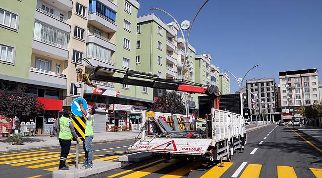VAN'DA 868 KM YOL ÇİZGİSİ ÇEKTİ