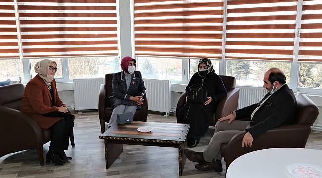 Van'da Gönülden Gönüle Dost Sohbetleri devam ediyor