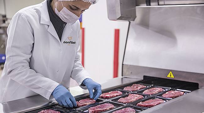 Kadınlar Kırmızı Et Sektörü için Biçilmiş Kaftan