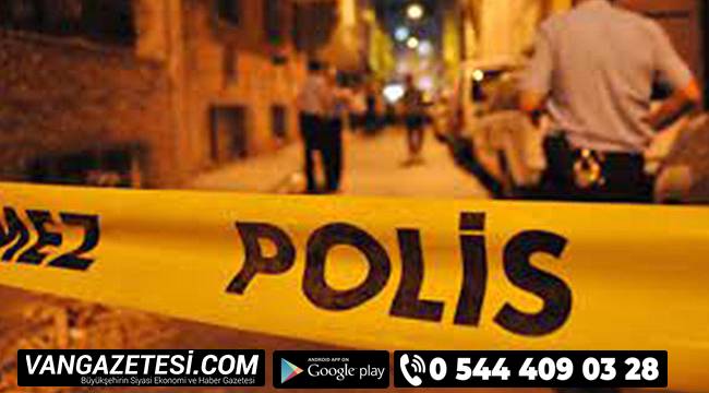Korkunç olay 4 kişilik aileyi evlerinde rehin aldı