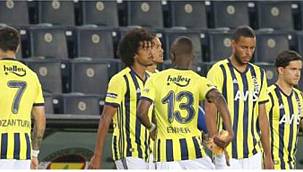 Fenerbahçeli 5 futbolcunun karantina süreleri bugün doluyor. 
