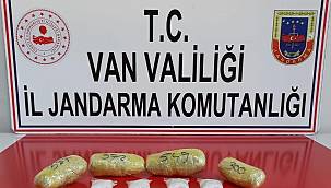 Van'da 3 kişinin çantasında çıkanlar, polis ekiplerini şaşırttı