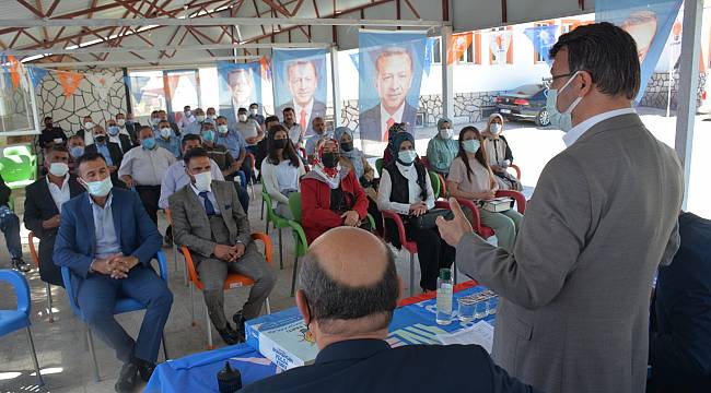 TÜRKMENOĞLU, 5 İLÇEDE MAHALLE BAŞKANLARI İLE BULUŞTU