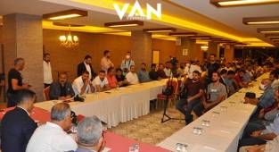 Van'da oda seçimine bir başkan adayı daha çıktı