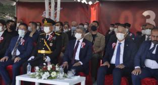 Zafer Bayramı'nın 99'uncu yıl dönümü Van'da tören