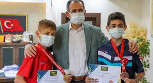 Başkan Tanış,Gürpınarlı sporcuları ağırladı
