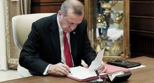 Cumhurbaşkanından yeni kararlar... Görevden aldı